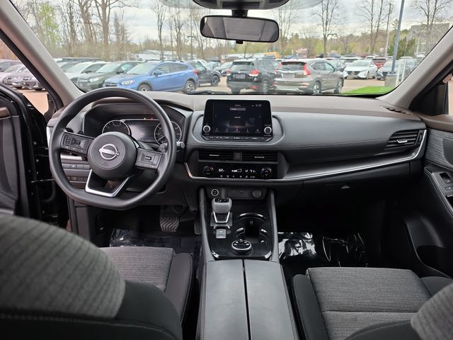 Used 2023 Nissan Rogue SV AWD/4WD image 12