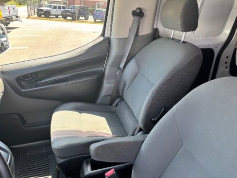 Used 2019 Nissan NV200 SV image 10