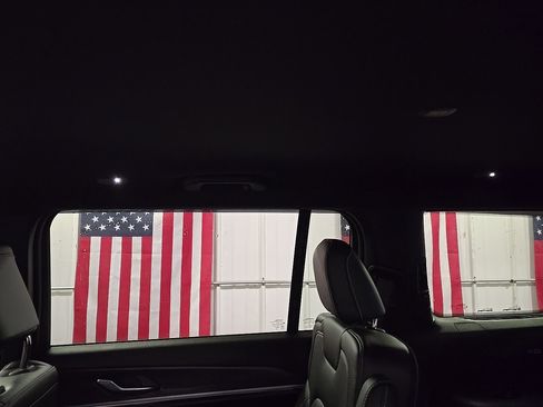 Used 2025 Jeep Grand Cherokee L Limited w/ Black Appearance Package image 14