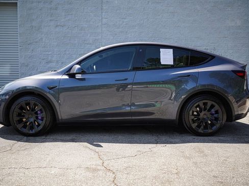 Used 2023 Tesla Model Y Long Range AWD/4WD image 10