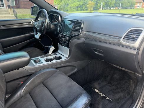 Used 2019 Jeep Grand Cherokee SRT AWD/4WD image 31