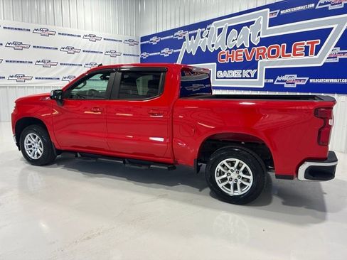 Used 2021 Chevrolet Silverado 1500 LT w/ Z71 Off-Road Package AWD/4WD image 4