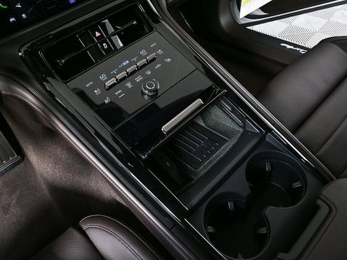 Certified 2026 Porsche Panamera Turbo image 18