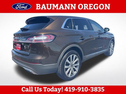 Used 2019 Lincoln Nautilus Select AWD/4WD image 2