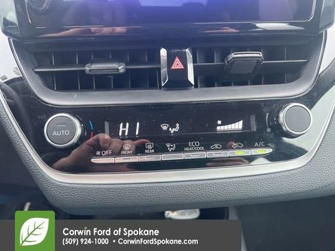 Used 2025 Toyota Corolla LE image 14