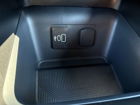 New 2026 Ford Explorer ST-Line image 34