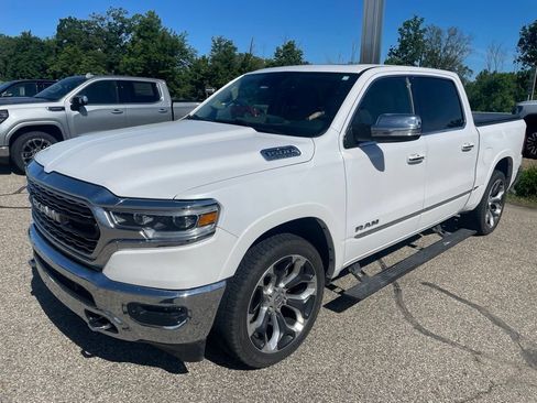 Used 2019 RAM 1500 Limited AWD/4WD image 3