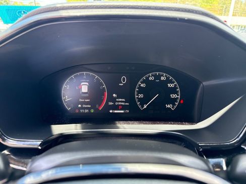 Used 2025 Honda CR-V EX-L image 9