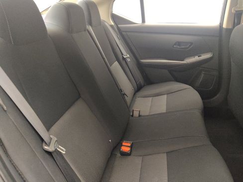 Used 2024 Nissan Sentra SV FWD image 19