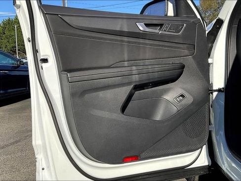 New 2026 Volkswagen Atlas Cross Sport SEL Premium R-Line image 22