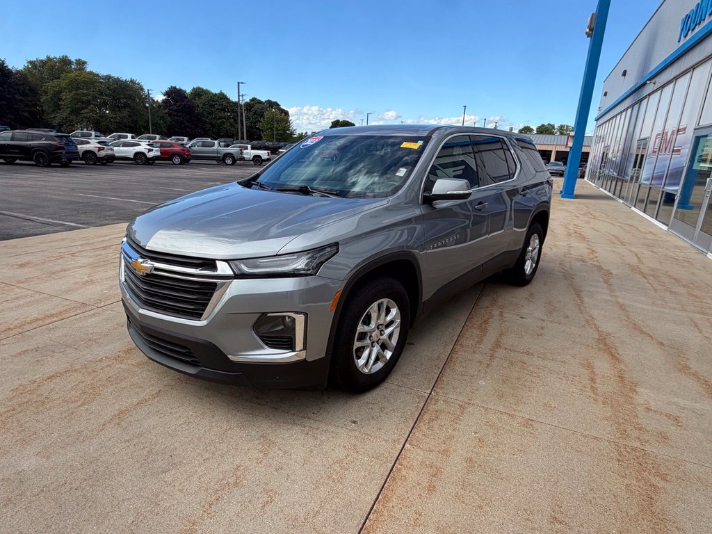 Used 2023 Chevrolet Traverse LS w/ Safety Package AWD/4WD image 7