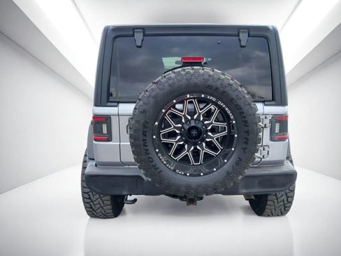 Used 2018 Jeep Wrangler Unlimited Sport S AWD/4WD image 5