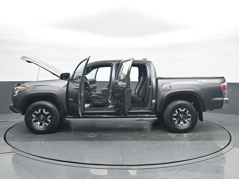 Used 2021 Toyota Tacoma TRD Off-Road image 26