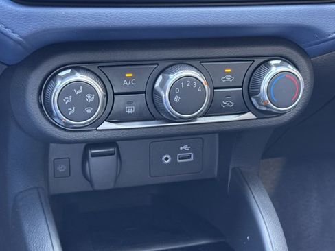 New 2025 Nissan Versa SV w/ Trunk Package image 10