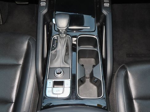 Used 2025 Kia Telluride S image 21