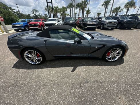 Used 2014 Chevrolet Corvette Stingray Convertible RWD image 17