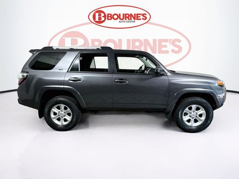 Used 2023 Toyota 4Runner SR5 AWD/4WD image 10