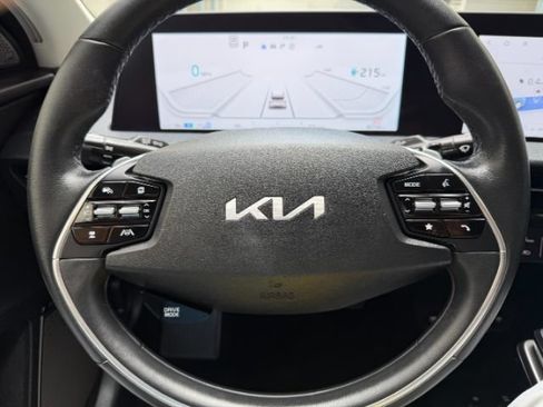 Used 2023 Kia EV6 Wind RWD image 17