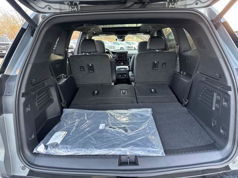 New 2025 GMC Acadia Denali w/ Super Cruise Package image 37