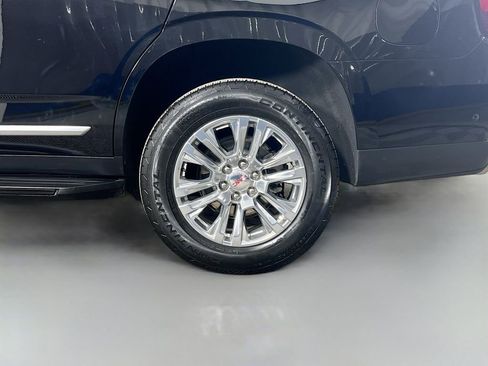 Used 2025 GMC Yukon Denali image 33