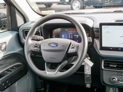 New 2025 Ford Maverick XL image 16