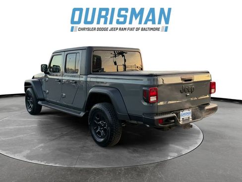 Used 2022 Jeep Gladiator Sport w/ Trailer Tow Package image 4