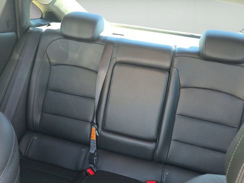 Used 2018 Chevrolet Malibu LT w/ Leather Package image 12