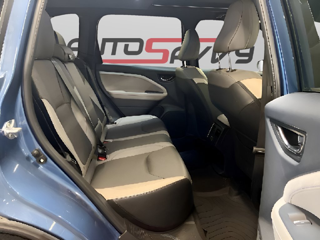 Used 2025 Subaru Forester Limited AWD/4WD image 29