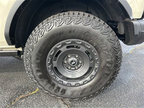 New 2025 Ford Bronco Badlands image 22