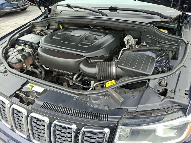 Certified 2017 Jeep Grand Cherokee Limited AWD/4WD image 32