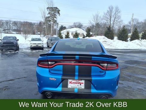 Used 2023 Dodge Charger R/T w/ Blacktop Package image 5