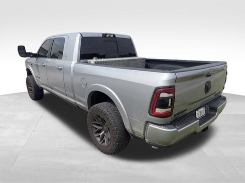 Used 2022 RAM 3500 Laramie AWD/4WD image 6