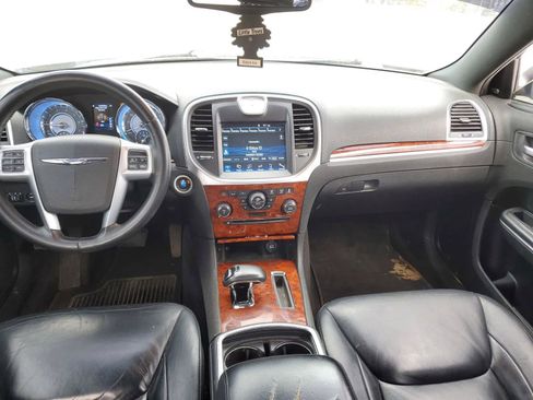 Used 2012 Chrysler 300 Limited image 11