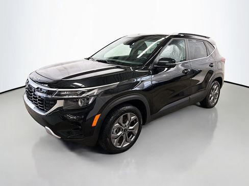 Used 2024 Kia Seltos S image 5