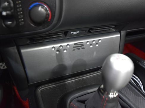 Used 2006 Honda S2000 image 29