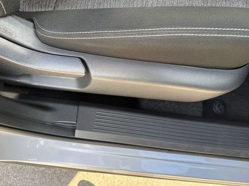 Used 2023 Nissan Rogue SV image 46