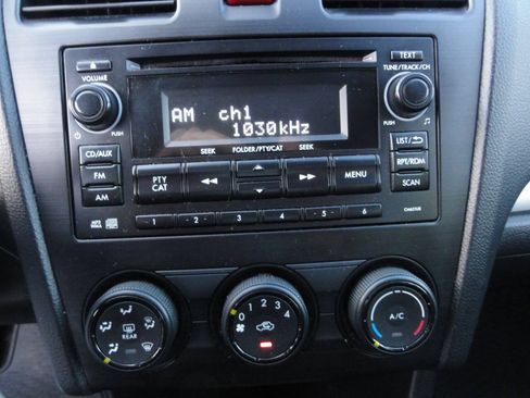 Used 2014 Subaru Impreza 2.0i AWD/4WD image 21