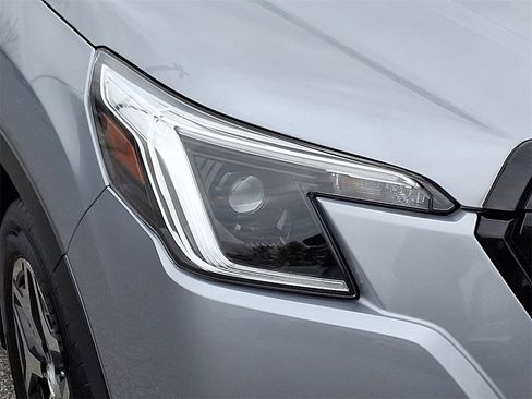 Certified 2023 Subaru Forester Premium image 10