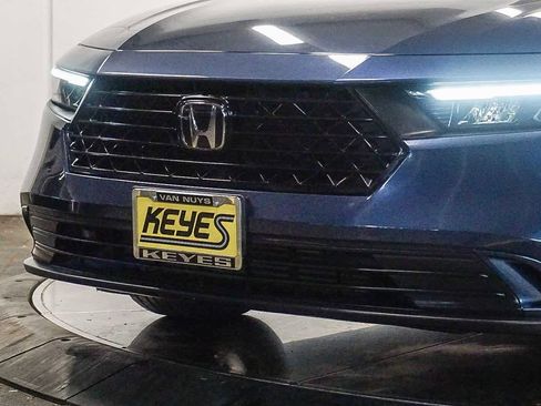Used 2023 Honda Accord EX image 8