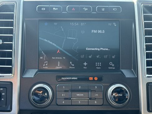 Used 2017 Ford F350 Platinum w/ Platinum Ultimate Package image 19