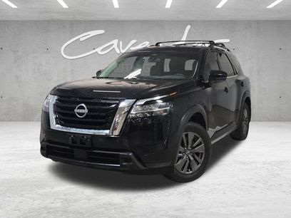 Used 2022 Nissan Pathfinder SV w/ SV Premium Package