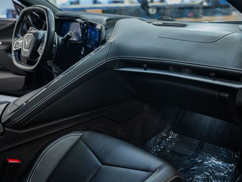 Used 2022 Chevrolet Corvette Stingray Coupe w/ 1LT image 25