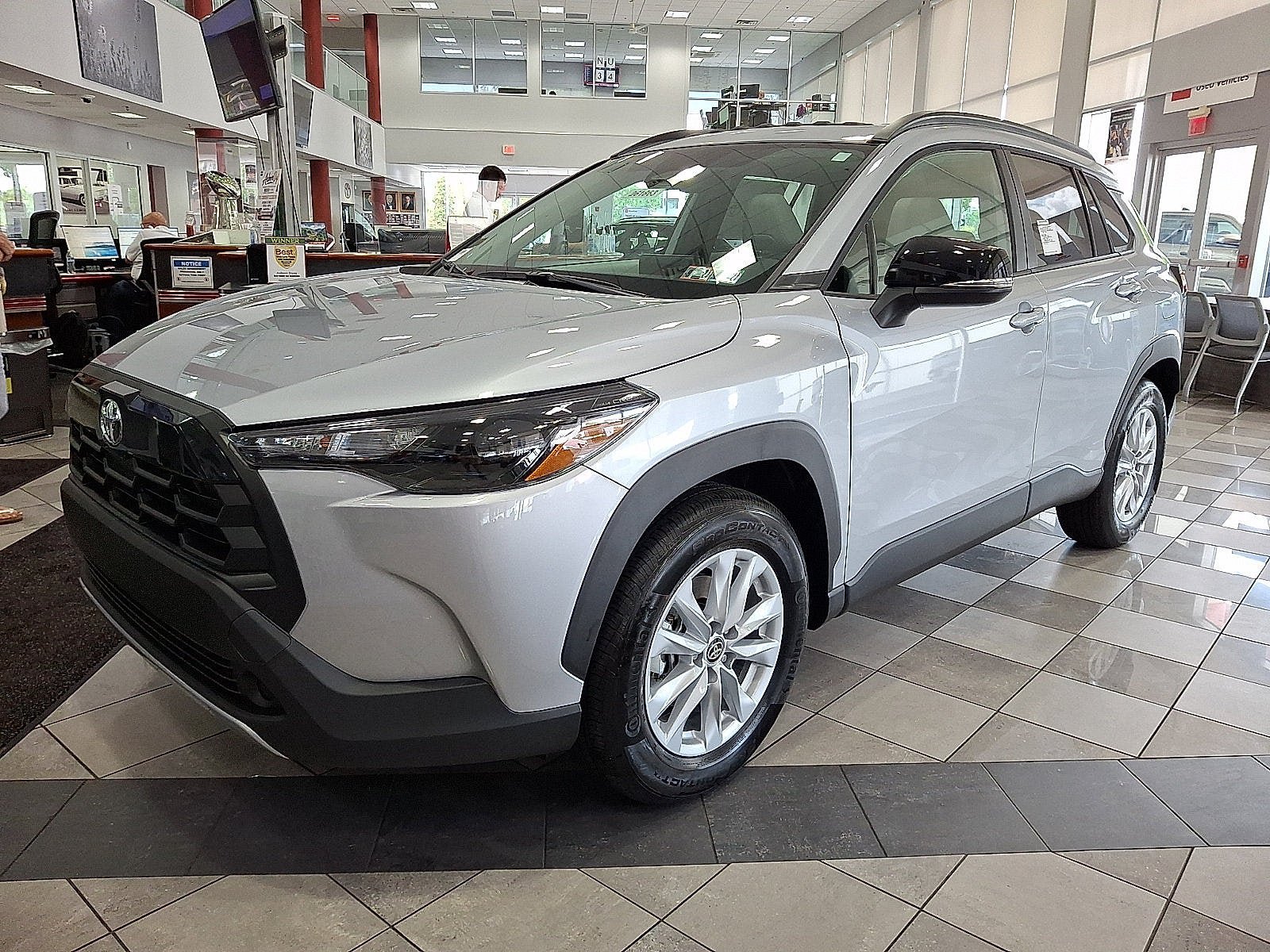 New 2026 Toyota Corolla Cross LE w/ Moonroof Package AWD/4WD image 2