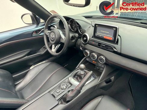 Used 2017 MAZDA MX-5 Miata RF Grand Touring RWD image 5