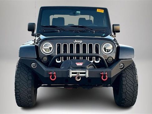 Used 2016 Jeep Wrangler Sahara w/ Connectivity Group image 3