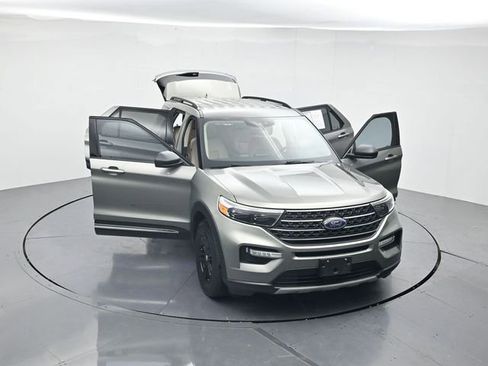 Used 2020 Ford Explorer XLT w/ Equipment Group 202A RWD image 50