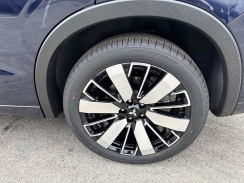 New 2025 Mitsubishi Outlander SEL image 8