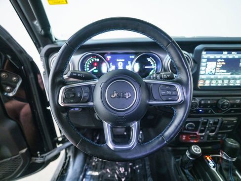 Used 2023 Jeep Wrangler Unlimited Rubicon 4xe w/ Cold Weather Group AWD/4WD image 19