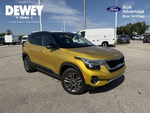 Used 2022 Kia Seltos S AWD/4WD image 1