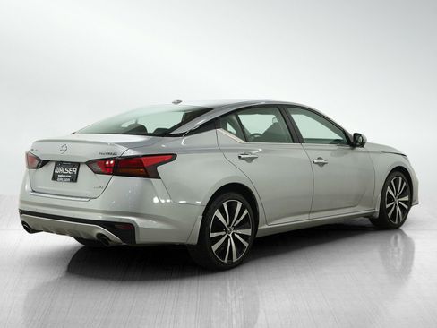 Used 2019 Nissan Altima 2.5 Platinum image 6
